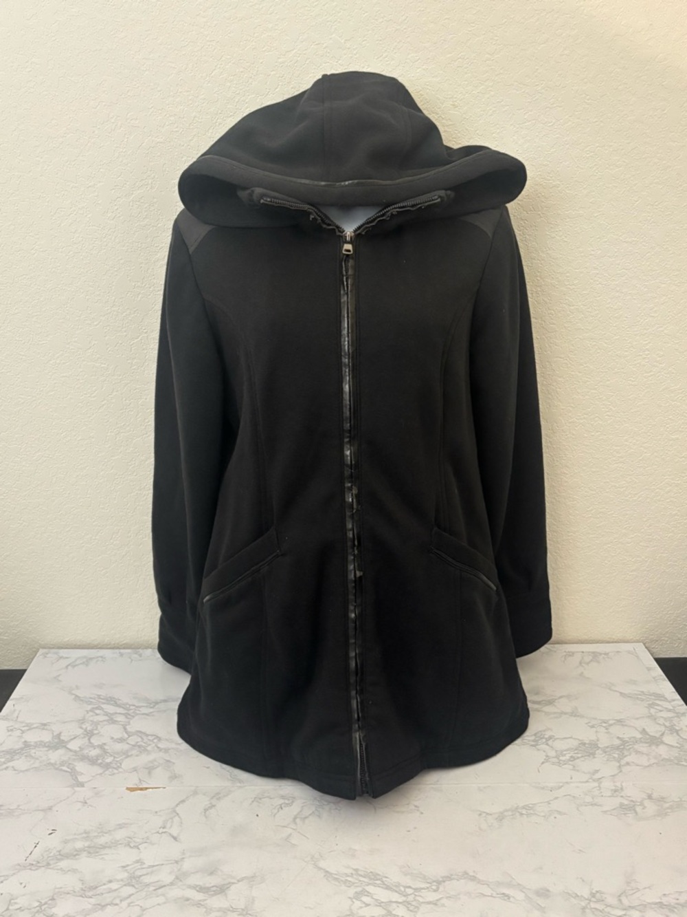 INTL DETAILS Women's Black Sz M Mid-Length Jacket Full Zip Hooded Fleece